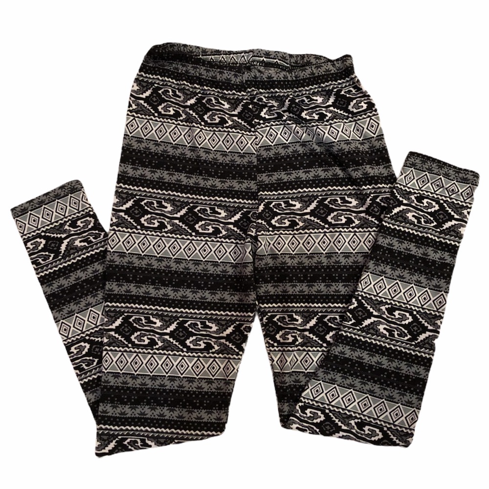 Black and gray Leggings with Tribal Print